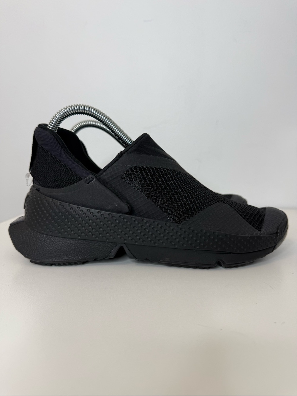 Nike Go FlyEase Triple Black Slip On Sneaker DR5540-006 Women's Size 7 NEW